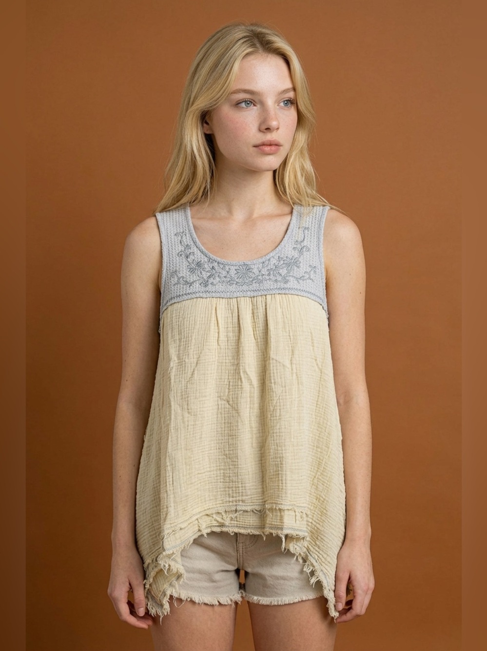 NWOT POL Women’s Green Blue Gauzy Embroidered Tank Top Blouse Raw Hem - Size S